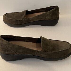Easy Spirit Karin Slip on Loafer Flats Dark Hunter Green Faux Suede ~ Women's 6M